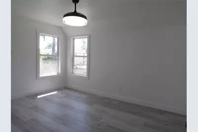 5623 Theall Road, Houston, TX 77066 - Photo 13
