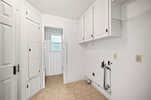 315 E Fannin St, La Grange, TX 78945 - Photo 17