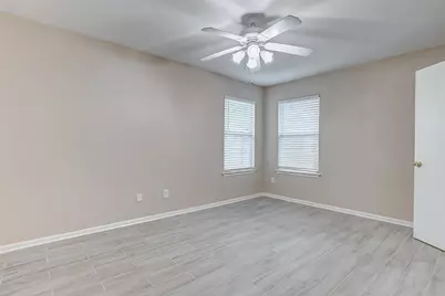 10822 Cane Grove Ln, Houston, TX 77075 - Photo 15