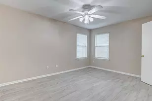 10822 Cane Grove Ln, Houston, TX 77075 - Photo 15