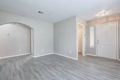 10822 Cane Grove Ln, Houston, TX 77075 - Photo 9