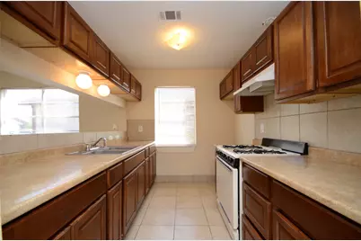 722 Odessa Court, Houston, TX 77060 - Photo 7