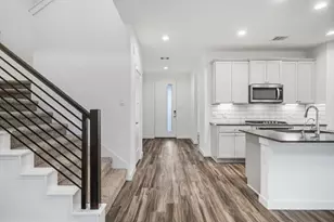 13328 Bear Creek Ct, Conroe, TX 77384 - Photo 3