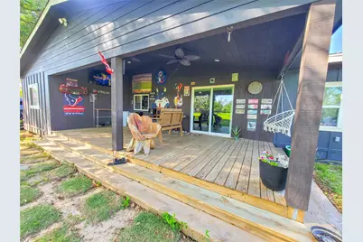 606 E Ahldag Street, Wharton, TX 77488 - Photo 39