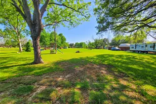 606 E Ahldag St, Wharton, TX 77488 - Photo 41