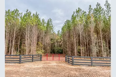 00 Cr 2305 S, Moss Hill, TX 77327 - Photo 15