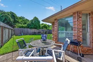 16314 Maple Downs Ln, Sugar Land, TX 77498 - Photo 39
