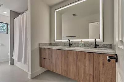 402 Susan Lane, Conroe, TX 77385 - Photo 33