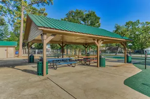402 Susan Ln, Conroe, TX 77385 - Photo 47