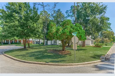 402 Susan Lane, Conroe, TX 77385 - Photo 45
