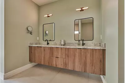 402 Susan Lane, Conroe, TX 77385 - Photo 25