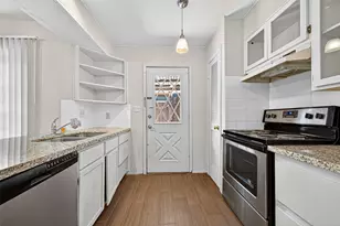 9901 Sharpcrest St, Houston, TX 77036 - Photo 21