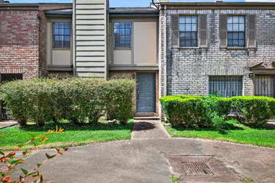9901 Sharpcrest Street #B3, Houston, TX 77036 - Photo 5