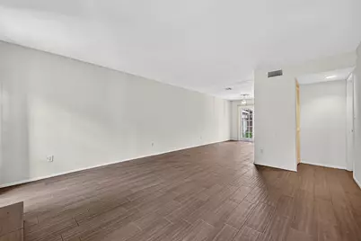 9901 Sharpcrest Street #B3, Houston, TX 77036 - Photo 13