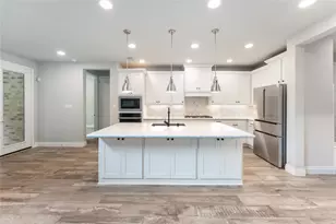 225 Bronze View Dr, Montgomery, TX 77316 - Photo 13