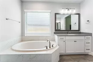 225 Bronze View Dr, Montgomery, TX 77316 - Photo 23