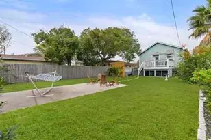 4317 Ave R Ave, Galveston, TX 77550 - Photo 9