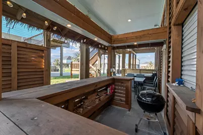 941 S Gateway, Port Bolivar, TX 77650 - Photo 31