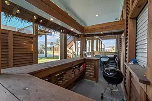 941 S Gateway, Port Bolivar, TX 77650 - Photo 31