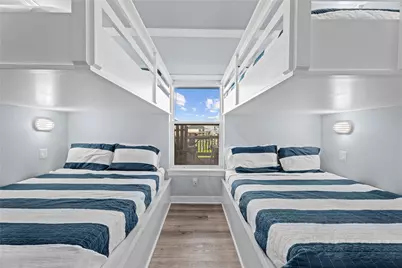 941 S Gateway, Port Bolivar, TX 77650 - Photo 17