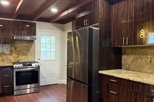 2410 Scott St, La Marque, TX 77568 - Photo 9