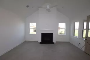 504 Cane Xing Lk Dr, Sealy, TX 77474 - Photo 3