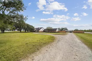 4410 County Rd 63, Rosharon, TX 77583 - Photo 3