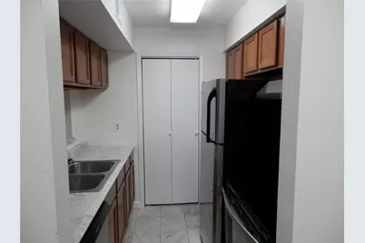 7600 Emmett F Lowry Expressway #605, Texas City, TX 77591 - Photo 11