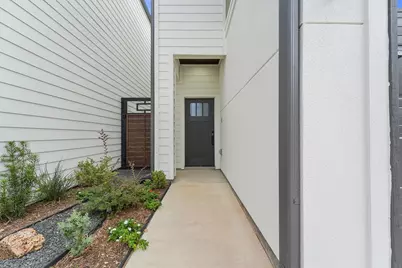 6126 Endeavor Heights Street, Houston, TX 77091 - Photo 3