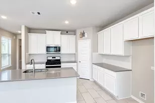 17758 White Lightning Way, Spring, TX 77379 - Photo 9