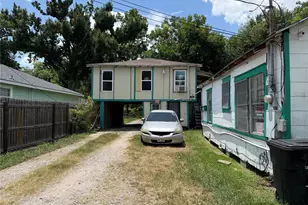 4406 Cavalcade St, Houston, TX 77026 - Photo 3
