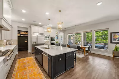 10214 Barwood Drive, Houston, TX 77043 - Photo 15