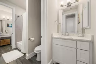 10214 Barwood Dr, Houston, TX 77043 - Photo 37