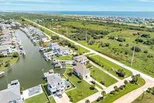 3635 Cove Ln, Galveston, TX 77554 - Photo 5