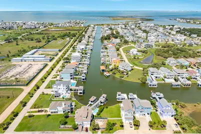 3635 Cove Lane, Galveston, TX 77554 - Photo 9