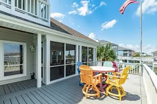 3635 Cove Ln, Galveston, TX 77554 - Photo 19