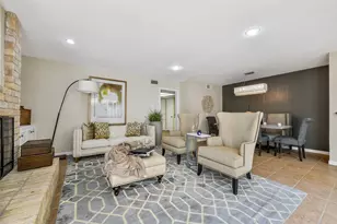 9360 Briar Forest Dr, Houston, TX 77063 - Photo 19