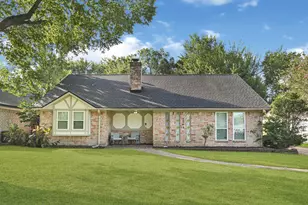 5343 Royal Pkwy, Friendswood, TX 77546 - Photo 1