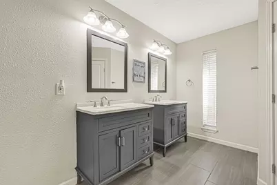 5343 Royal Parkway, Friendswood, TX 77546 - Photo 9