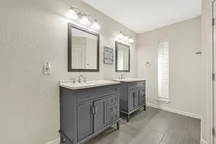 5343 Royal Pkwy, Friendswood, TX 77546 - Photo 9