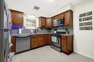 5343 Royal Pkwy, Friendswood, TX 77546 - Photo 5