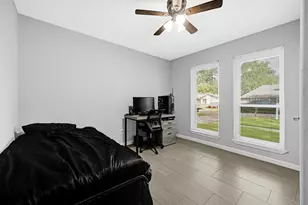 5343 Royal Pkwy, Friendswood, TX 77546 - Photo 11