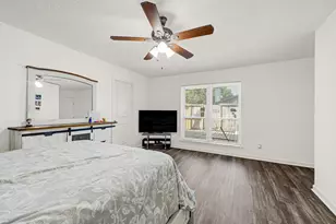 5343 Royal Pkwy, Friendswood, TX 77546 - Photo 9