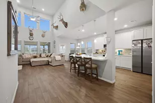 15002 Gulfstream Park Ave, Mont Belvieu, TX 77523 - Photo 11