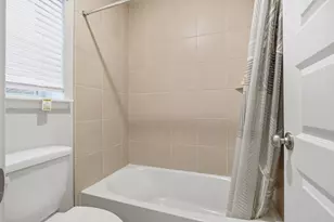 15002 Gulfstream Park Ave, Mont Belvieu, TX 77523 - Photo 19