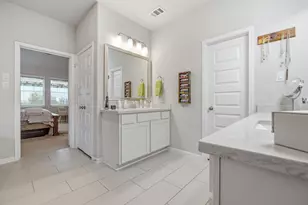 15002 Gulfstream Park Ave, Mont Belvieu, TX 77523 - Photo 27