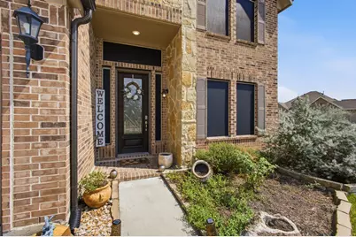15002 Gulfstream Park Avenue, Mont Belvieu, TX 77523 - Photo 3