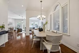 5429 Fairdale Ln, Houston, TX 77056 - Photo 9