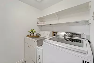 17 E Wandering Oak Drive, The Woodlands, TX 77381 - Photo 21