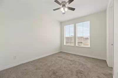 9679 Towne Lake Parkway, Cypress, TX 77433 - Photo 17